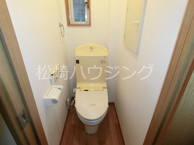 ブロードアロー1階 トイレ