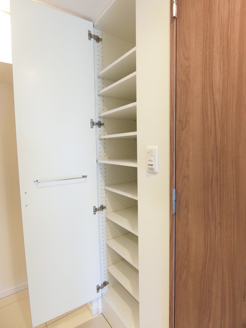 ガーラ・プレシャス三軒茶屋 収納のためのスペースです