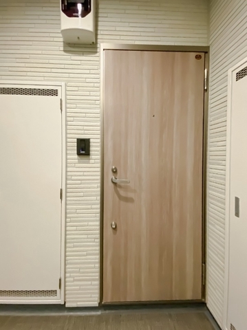 ミリアビタ前原3階 玄関