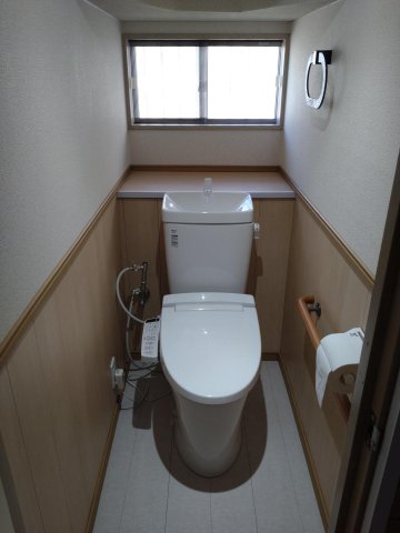 千葉市中央区仁戸名町一戸建て リクシル温水洗浄便座