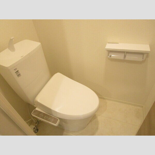 クレマチス102号室 温水洗浄暖房便座