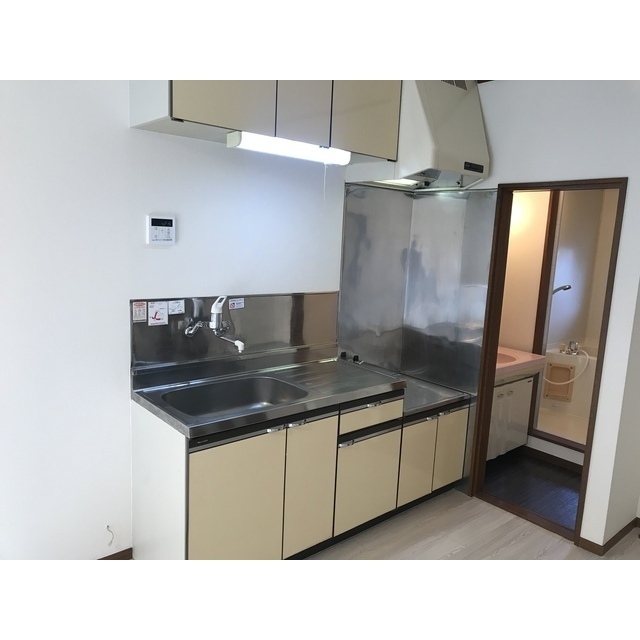 シーサイドハイムカトウⅡ202号室 キッチン