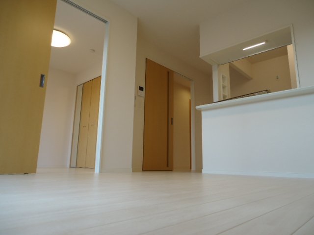 エレガンスエイト リビング