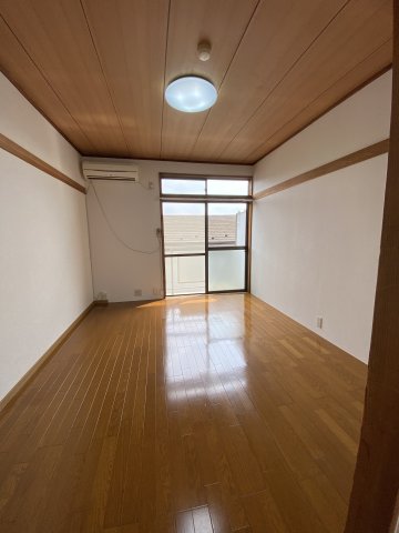 202号室