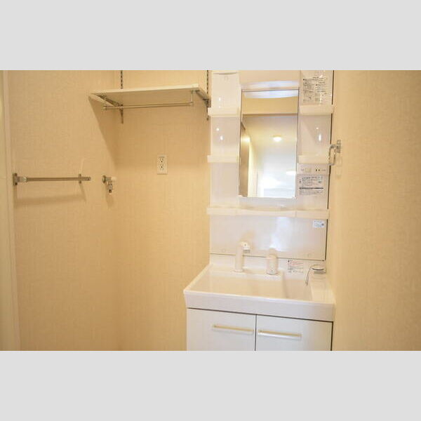 ハーヴェストWEST105号室 洗髪洗面化粧台
