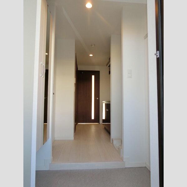 YamazakiSekiyuBLD208号室 玄関廊下