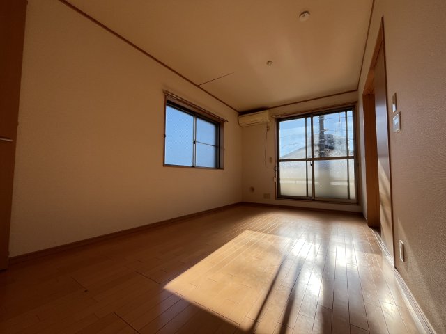 レガート戸田公園201号室 リビング