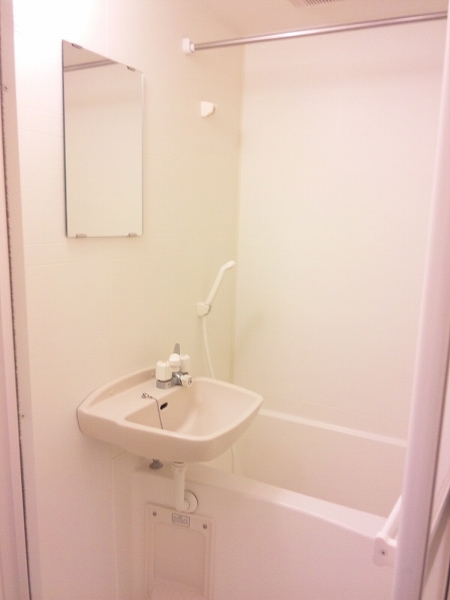 レオパレスボヌール202号室 お風呂