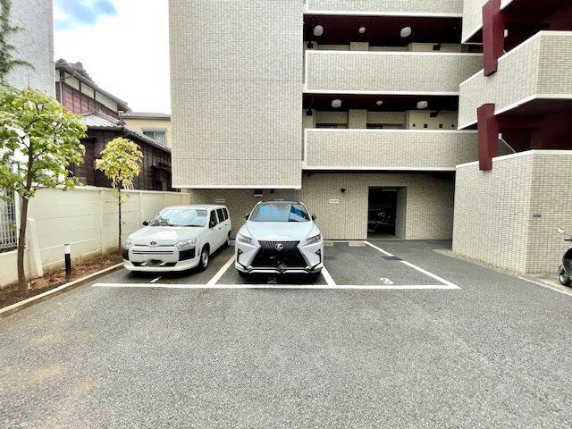レジディア荻窪3階 駐車場