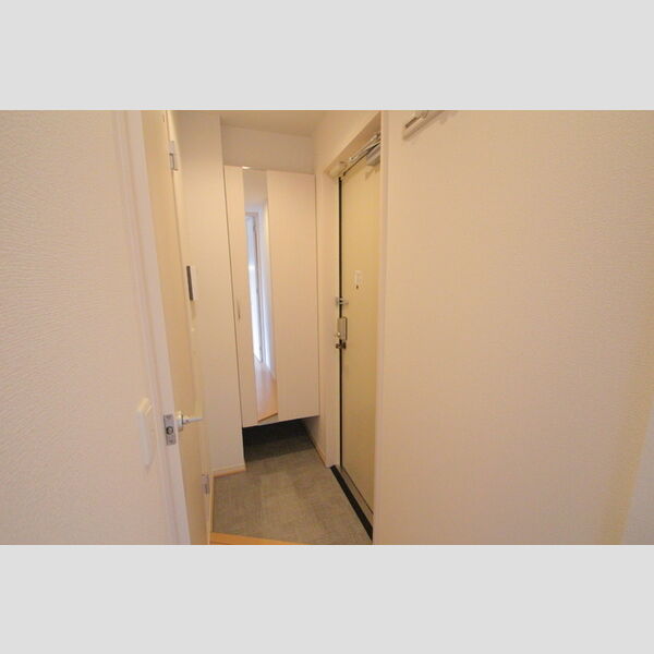 アイリス北綾瀬 玄関