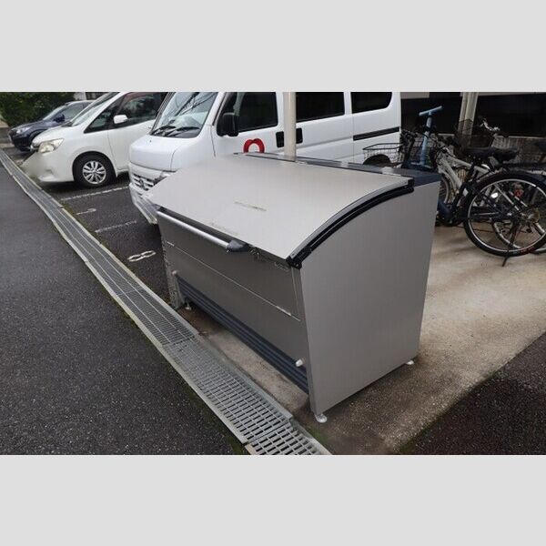 ユナイテッドⅡ ゴミ箱