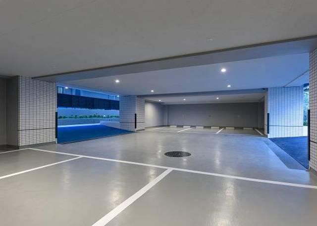 ガーラ・グランディ川崎西口5階 駐車場です