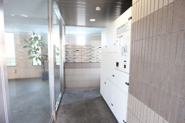 習志野台野村ハイツ201号室 宅配ボックス