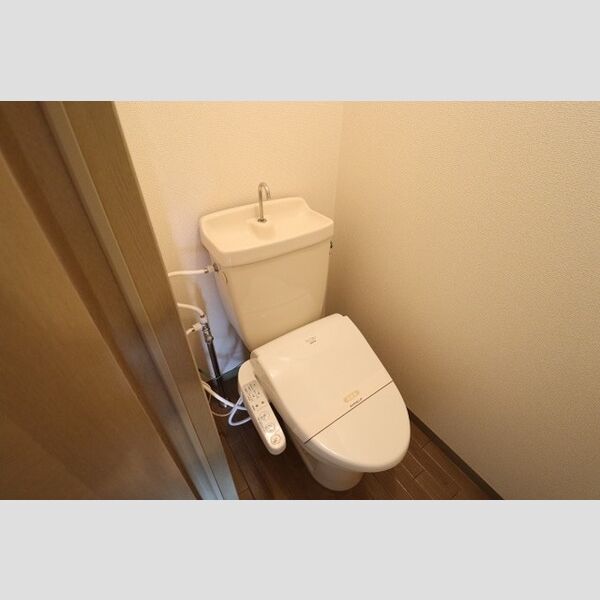 フライハイツラオム トイレ(温水洗浄暖房便座)