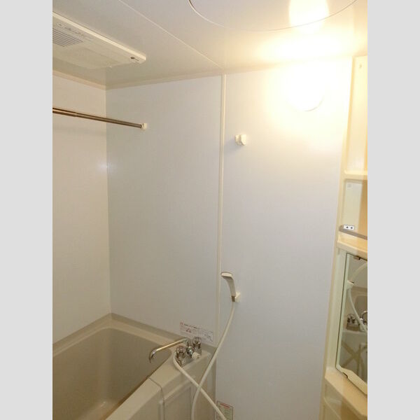 ハーモニーひの101号室 浴室です♪