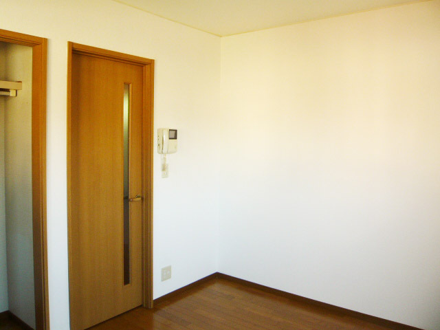 ファイン赤堤 居室2