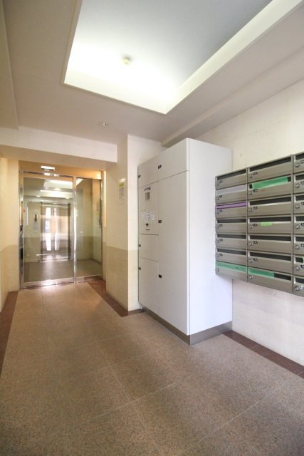 スカイコート東大前壱番館 エントランス