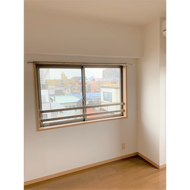 ニューシティアパートメンツ久が原0501号室 リビング