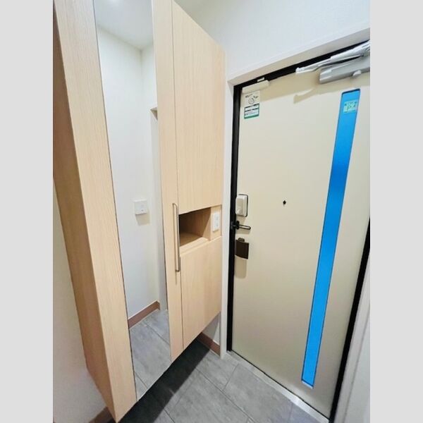 エクラン　ウルー湘南S 玄関