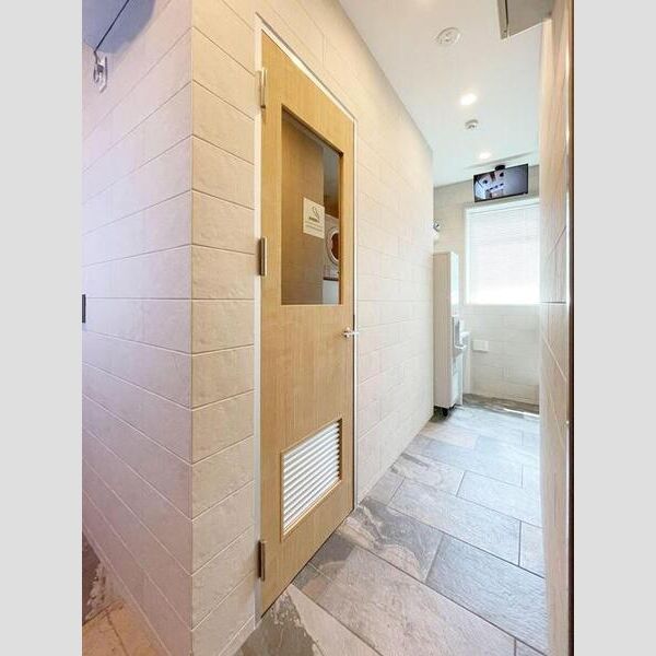 タチェット三郷中央 喫煙室