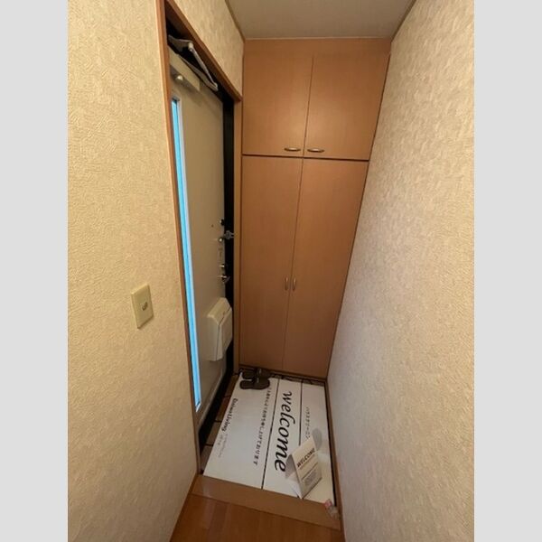 セントラルハイツ　C 玄関