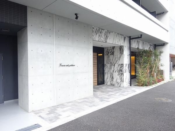 ＧＥＮＯＶＩＡ西横浜1004号室 エントランス