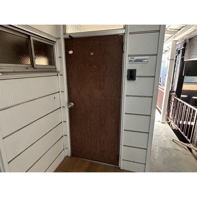 プラウ鳩ヶ谷 玄関