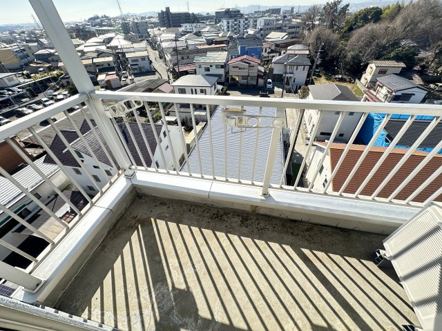サンビレッジ伊勢原602号室 バルコニー