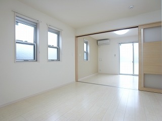 リブリ・M.Y.K リビング