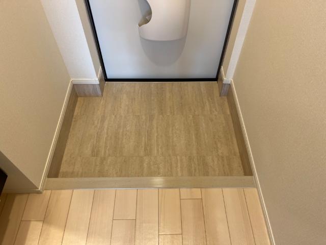 アプリコットＥ 玄関