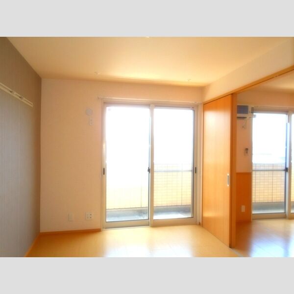 サニーコート日吉301号室 洋室