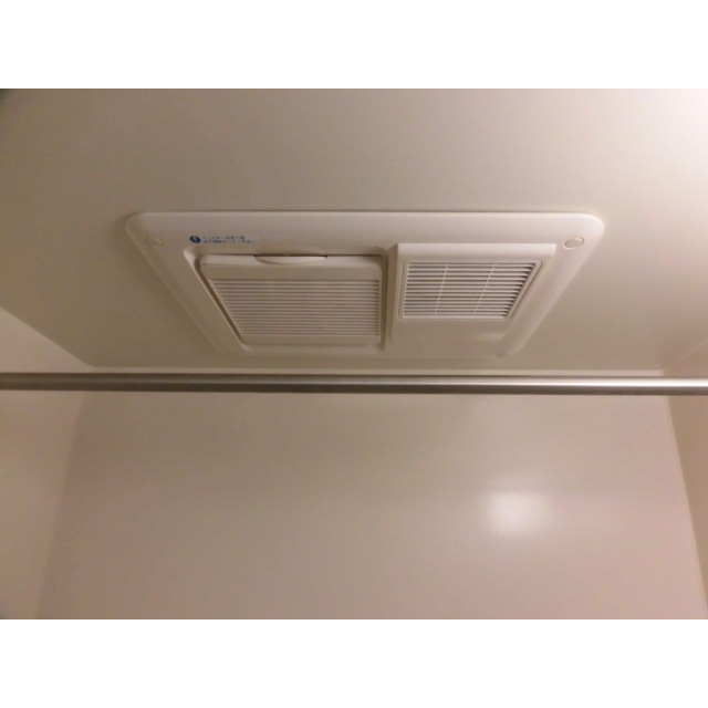 オリーブハウス 嬉しい浴室暖房付き