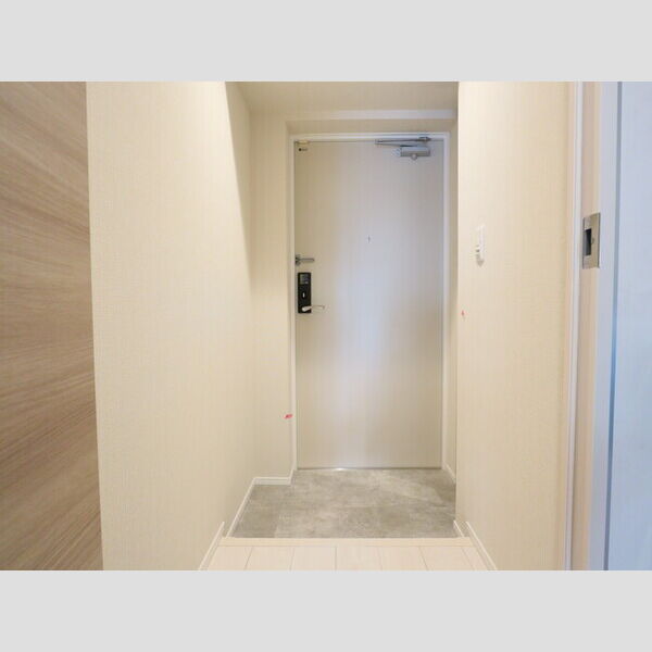 ベイサイドヒルズ関内302号室 玄関