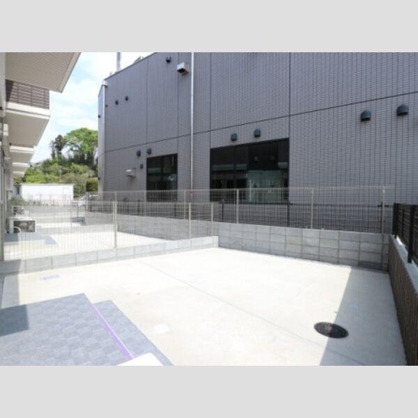 コンフォールコートⅡ106号室 専用テラス