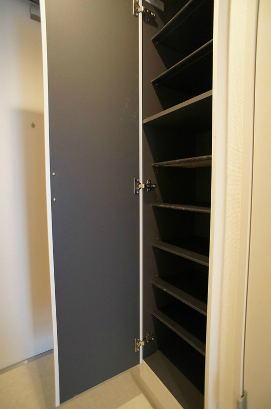 リブリ・グランシャリオ2階 収納