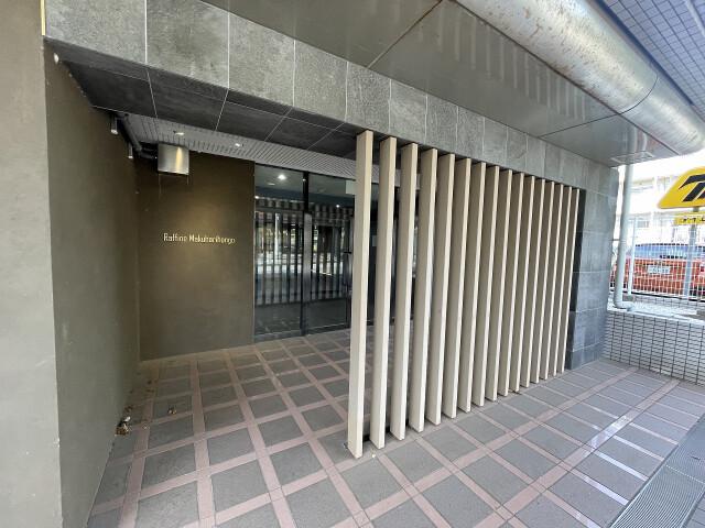 ラフィネ幕張本郷 エントランス