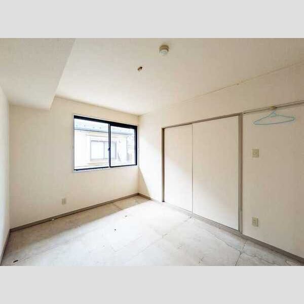 メゾン・ソレイユ103号室 和室