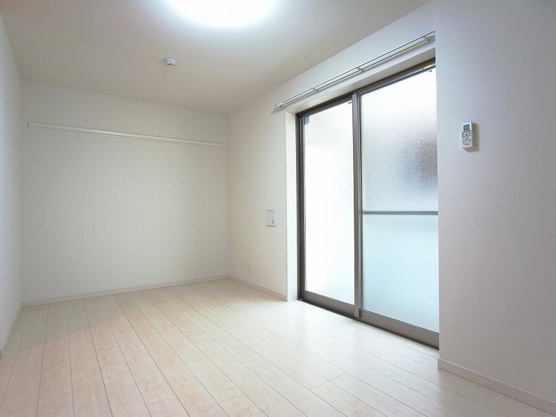 リブリ・松風 寝室