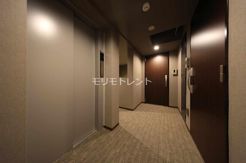 アトリオフラッツ高円寺ノース2階 共用廊下