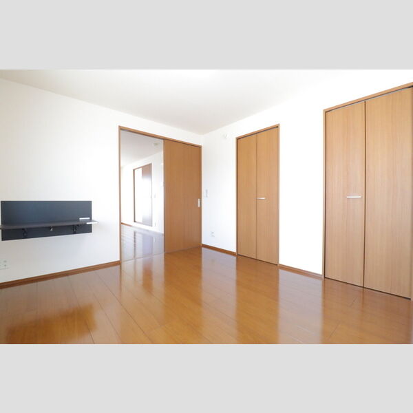 Bricks Lake Town 洋室