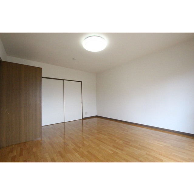 サングレースⅡ 洋室