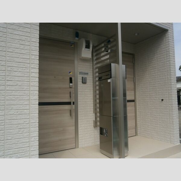 エクセリア高砂101号室 エントランス