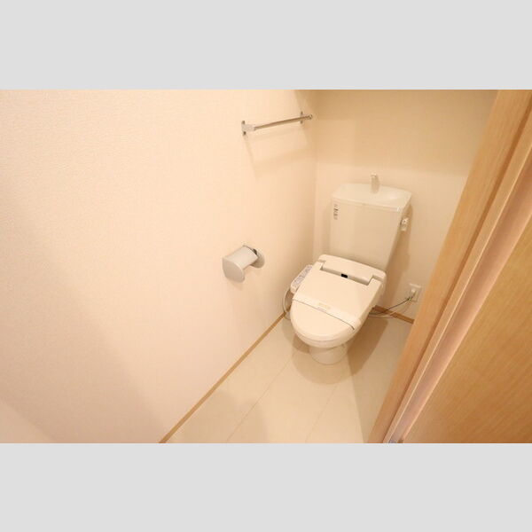 ロイヤルコート　D 温水洗浄便座