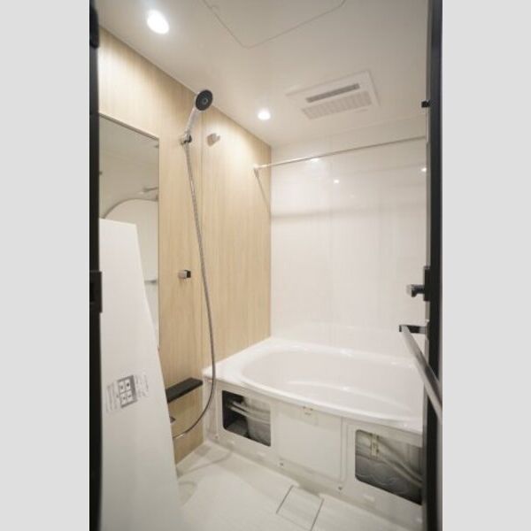 プライムメゾン亀戸302号室 広い浴室で一日の疲れを癒せます