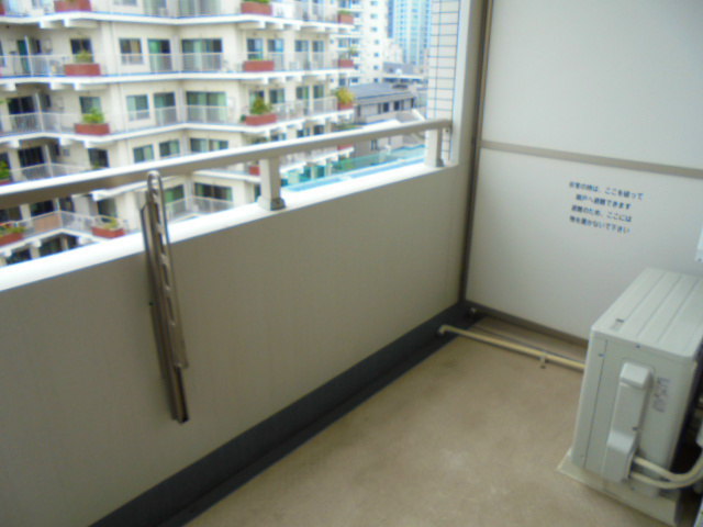 ステージファースト中野駅前 バルコニー