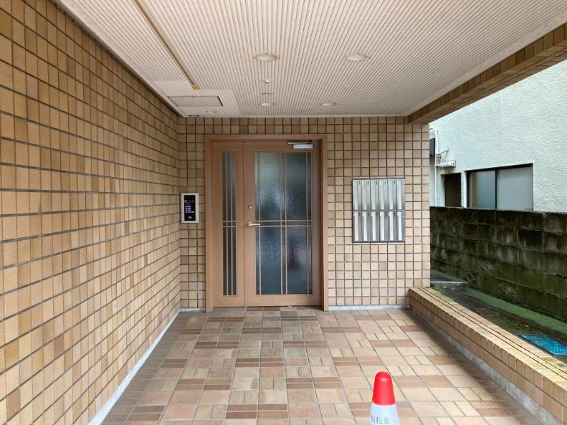 ヒットビット向ヶ丘 エントランス