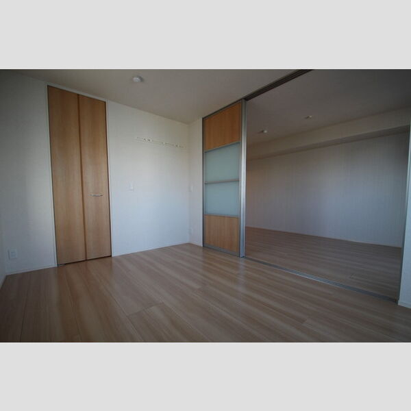 Sunny Flat Kamiya(サニーフラットカミヤ)205号室 洋室