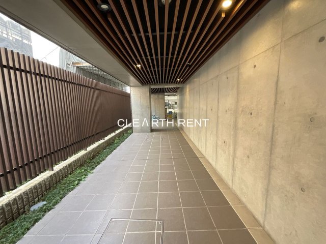 ＥＸＡＭ南麻布3階 管理体制良好/コンクリート打ち放しのオシャレな共用空間