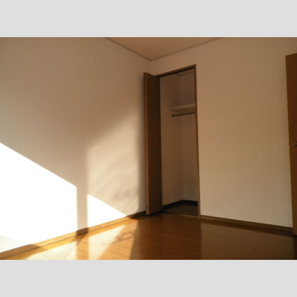 ロワゾブルーナミキ 収納