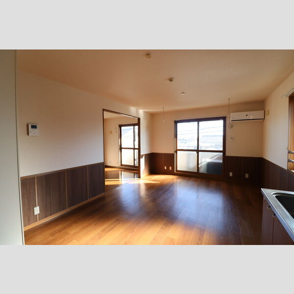 セジュール山の根206号室 LDK